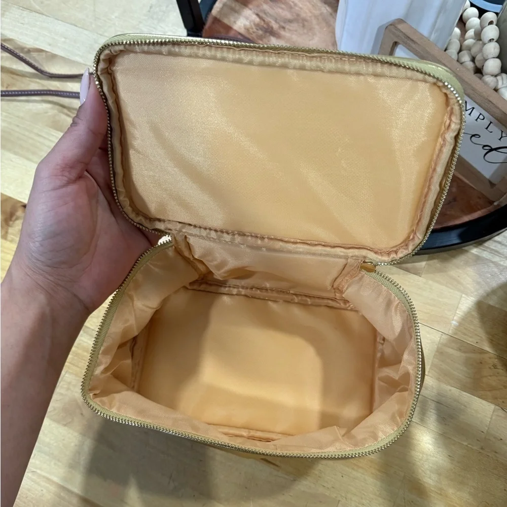 Chanteicaille bag cosmetic